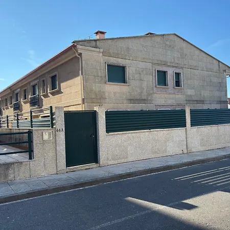 Desconectaengalicia La Lanzada Con Piscina Apartamento *